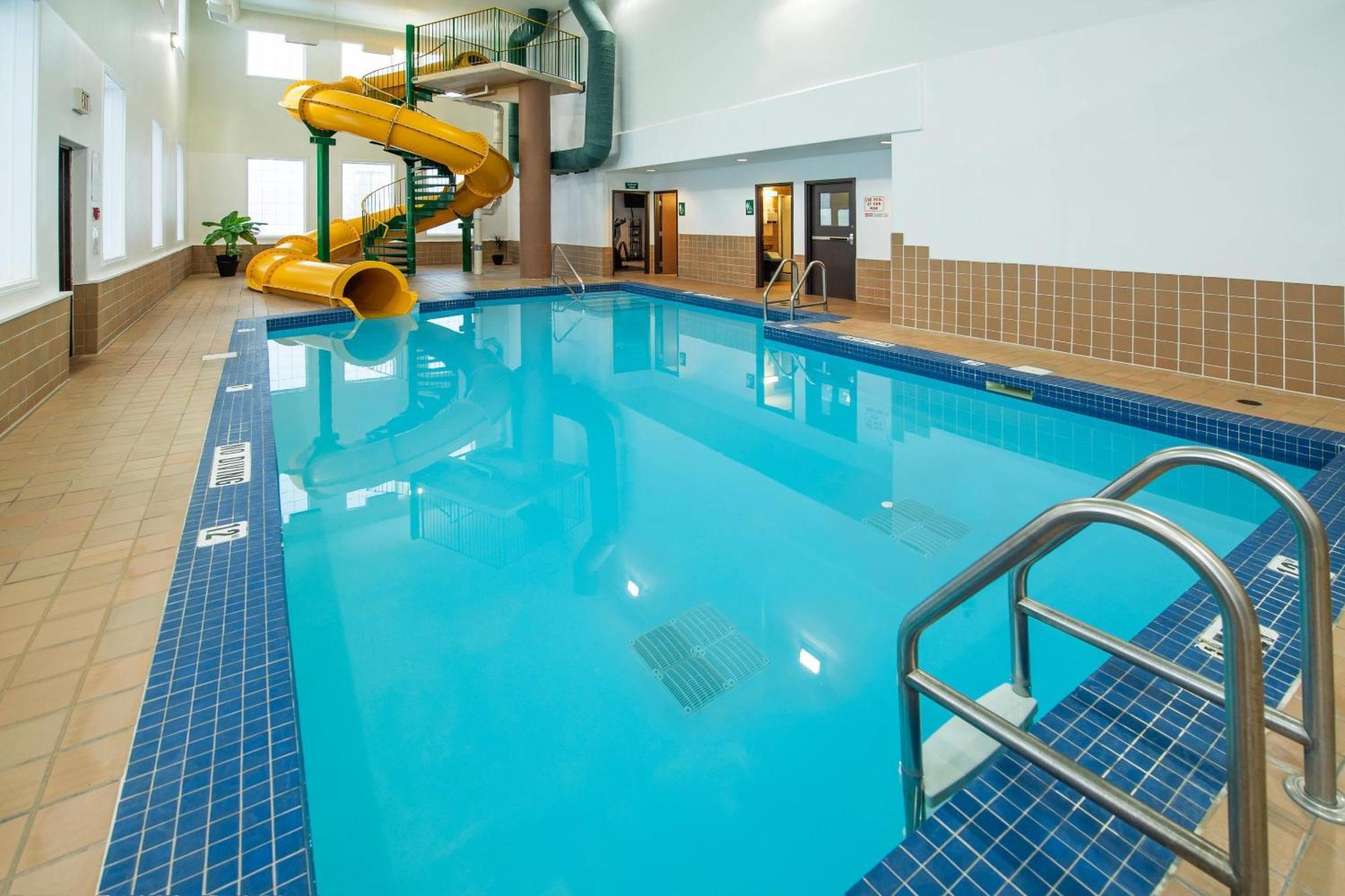 Quality Inn & Suites Lethbridge Buitenkant foto